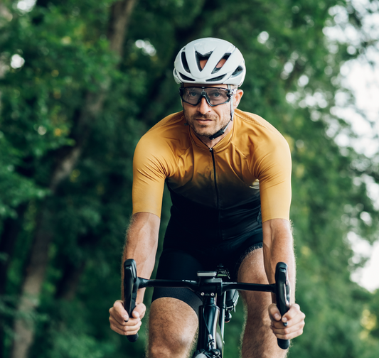 Cycling Strong in Midlife: Navigating Challenges with Optimal Nutrition